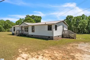 3079 Lakeview Dr, Laurens, SC 29360 - Photo 3