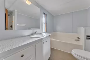 3079 Lakeview Dr, Laurens, SC 29360 - Photo 17
