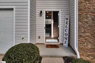 105 Moorlyn Ln, Greer, SC 29650 - Photo 3