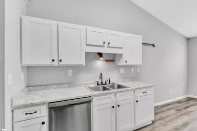 102 W Fall River Way, Simpsonville, SC 29680 - Photo 11