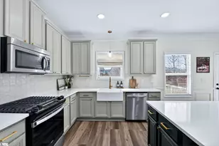 335 Bridge Crossing Dr, Simpsonville, SC 29681 - Photo 9