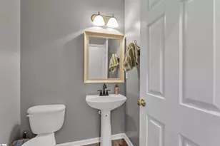 236 Garfield Ln, Simpsonville, SC 29681 - Photo 5