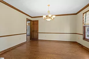 1202 Plantation Dr, Simpsonville, SC 29681 - Photo 9