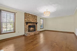 1202 Plantation Dr, Simpsonville, SC 29681 - Photo 5