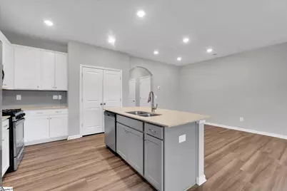 318 E Compass Way, Easley, SC 29640 - Photo 5