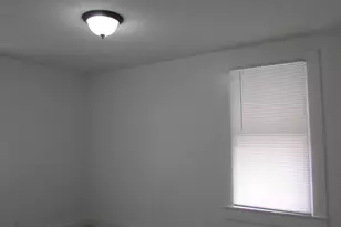 102 High St, Laurens, SC 29360 - Photo 5