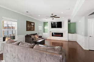 361 Bucklebury Rd, Greer, SC 29651 - Photo 9