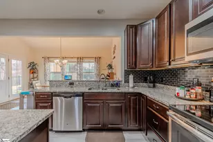 9 Chapel Hill Ln, Simpsonville, SC 29630 - Photo 7