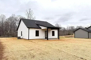 835 Campobello-Gramling School Rd, Campobello, SC 29322 - Photo 25