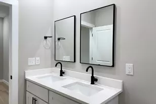 825 Campobello-Gramling School Rd, Campobello, SC 29322 - Photo 21