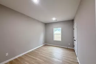 825 Campobello-Gramling School Rd, Campobello, SC 29322 - Photo 11