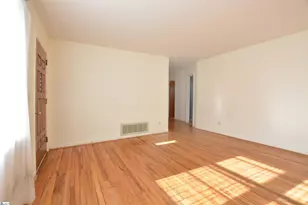 106 Lawnview Ct, Greenville, SC 29617 - Photo 11