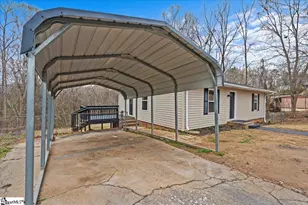 326 Millbank Rd, Wellford, SC 29385 - Photo 3