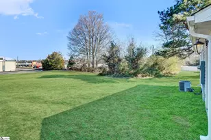 107 Dillon Dr, Clinton, SC 29325 - Photo 17