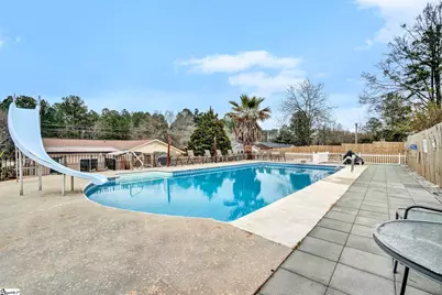 1605 E Durst Avenue, Greenwood, SC 29649 - Photo 3