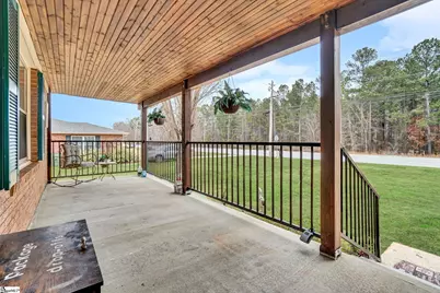 1605 E Durst Avenue, Greenwood, SC 29649 - Photo 5