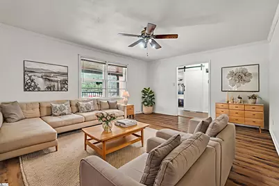 1605 E Durst Avenue, Greenwood, SC 29649 - Photo 9