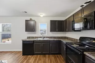 216 Wayfair Ln, Wellford, SC 29385 - Photo 7