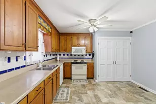 208 Belmont Stakes, Clinton, SC 29325 - Photo 13