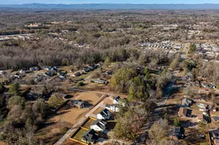 319 Hunts Bridge Rd, Greenville, SC 29617 - Photo 37