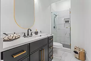 112 Edwards St, Simpsonville, SC 29681 - Photo 9