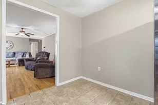 104 Topeka Ln, Pendleton, SC 29670 - Photo 7