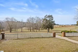 414 Giggle Dr, Laurens, SC 29360 - Photo 9