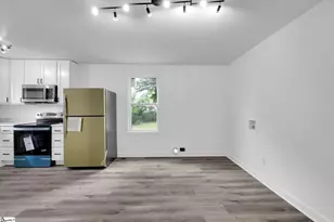 158 Seay St, Spartanburg, SC 29306 - Photo 11