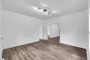 158 Seay St, Spartanburg, SC 29306 - Photo 7