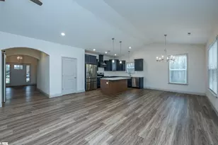 313 Groce Meadow Rd, Taylors, SC 29687 - Photo 9