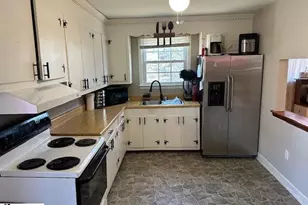 13 Lawnview Ct, Greenville, SC 29617 - Photo 5