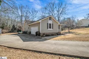 32 Jackson Ct, Piedmont, SC 29673 - Photo 3