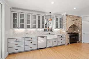 516 Cleveland St, Greenville, SC 29601 - Photo 17