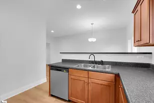 9 Jay St, Greenville, SC 29601 - Photo 15