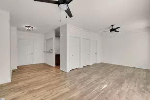 233 N Main St, Greenville, SC 29601 - Photo 9