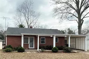 104 Cox Dr, Belton, SC 29627 - Photo 1