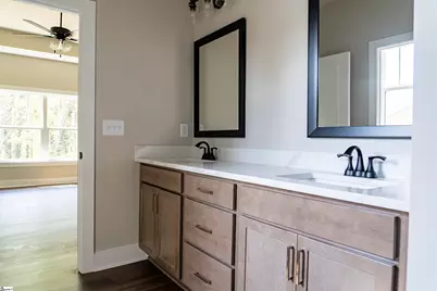 29 Montgomery Street, Greenville, SC 29609 - Photo 17