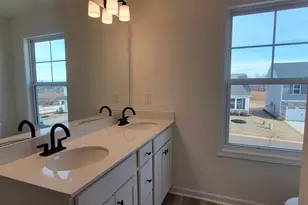 2036 Halton Oaks Dr, Spartanburg, SC 29303 - Photo 17