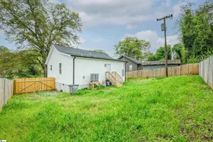 23 Ross St, Greenville, SC 29611 - Photo 17