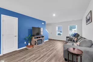 323 Long Grove Ln, Greer, SC 29650 - Photo 9