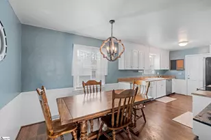 128 Buckey Ct, Simpsonville, SC 29680 - Photo 9