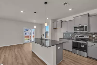 2027 Halton Oaks Drive, Spartanburg, SC 29303 - Photo 9