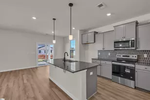 2027 Halton Oaks Dr, Spartanburg, SC 29303 - Photo 9