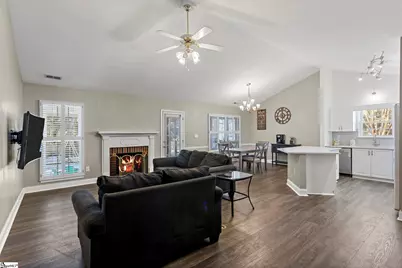 120 S Banyan Court, Taylors, SC 29687 - Photo 5