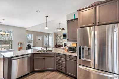 160 Inlet Pointe Drive, Anderson, SC 29625 - Photo 9