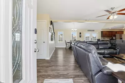 202 Muth Avenue, Pelzer, SC 29669 - Photo 3