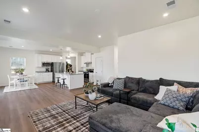 20 Wiltshire Circle, Easley, SC 29642 - Photo 9