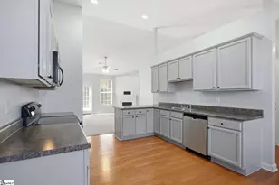 1049 Blythwood Dr, Piedmont, SC 29673 - Photo 7