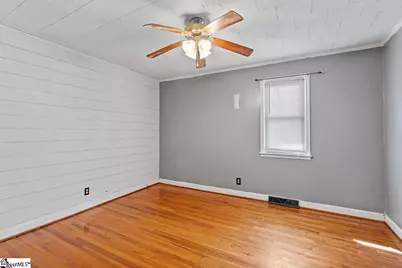 437 Sugar Creek Road, Laurens, SC 29360 - Photo 9