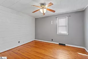 437 Sugar Creek Rd, Laurens, SC 29360 - Photo 9